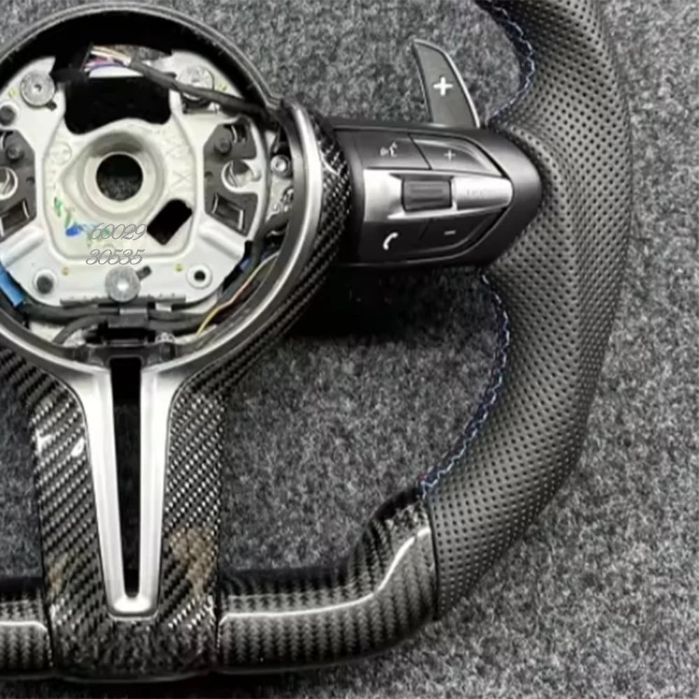 Volant en Carbone  – BMW F30 F10 F31 F20 F25 F22 F36 F33 F32 F80 F82 F11 F18 F01 F90 E90 HushBimmer