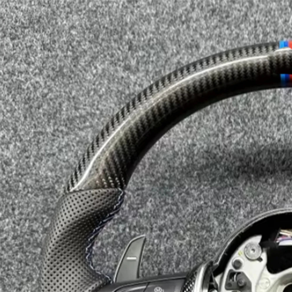 Volant en Carbone  – BMW F30 F10 F31 F20 F25 F22 F36 F33 F32 F80 F82 F11 F18 F01 F90 E90 HushBimmer