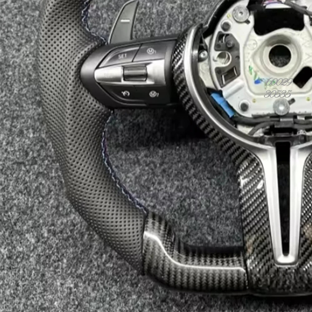 Volant en Carbone  – BMW F30 F10 F31 F20 F25 F22 F36 F33 F32 F80 F82 F11 F18 F01 F90 E90 HushBimmer